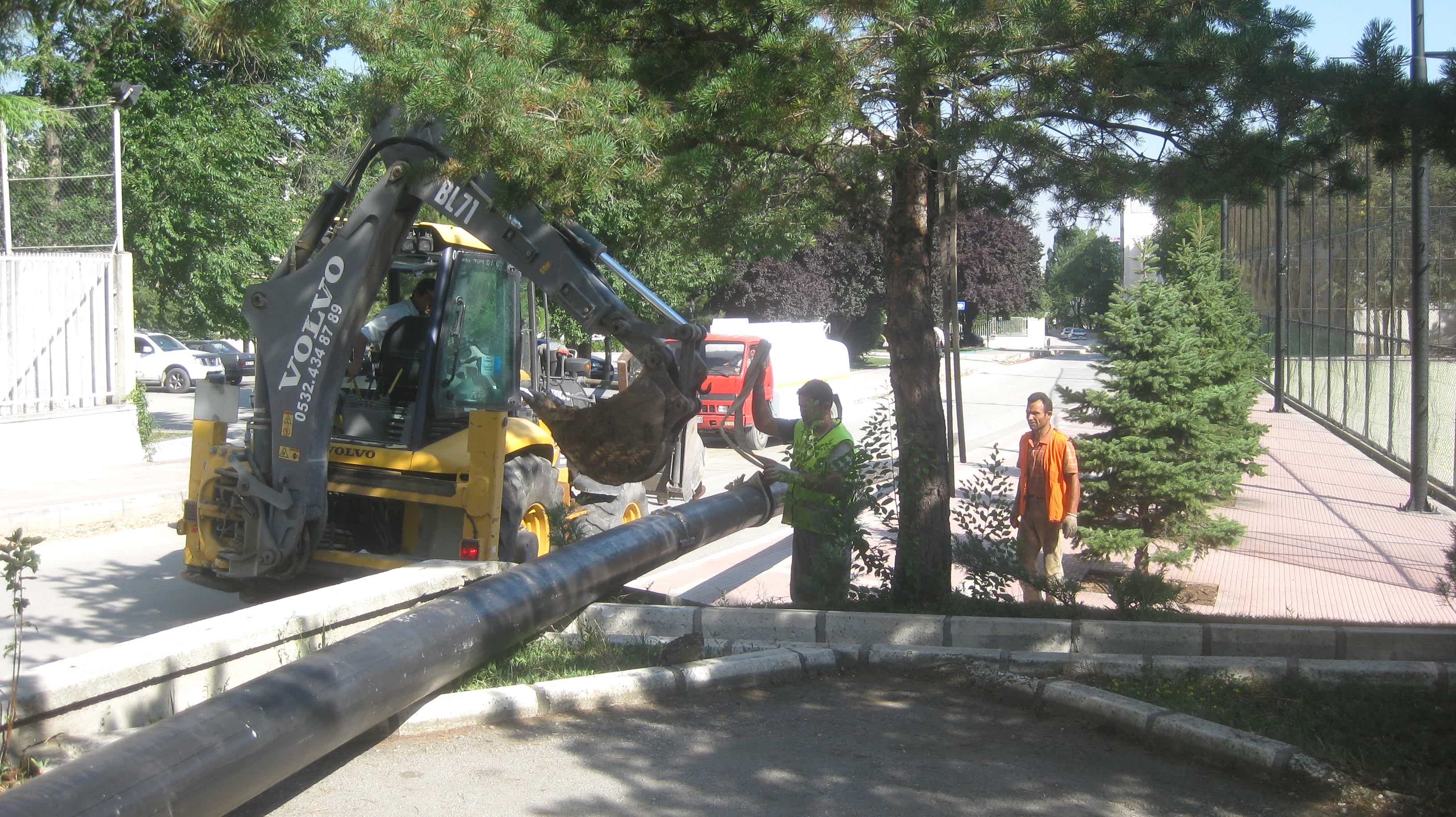 ÇANKAYA ÜNİVERSİTESİ ÇELİK DOĞALGAZ BORUSU GEÇİŞİ