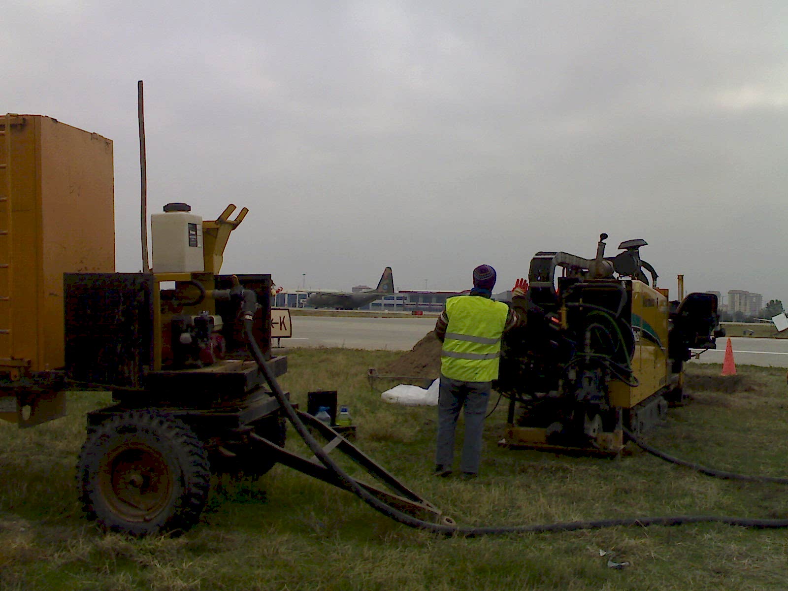KAYSERİ ASKERİ HAVAALANI PİST ALTI ELEKTRİK GEÇİŞİ